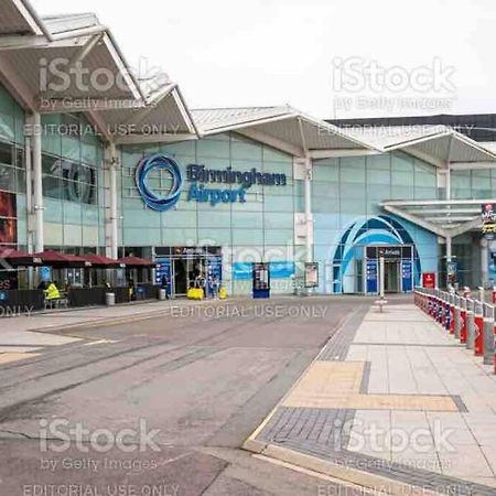 Entire Apartment / Nec / Resorts World / Birmingham Airport Sheldon  외부 사진