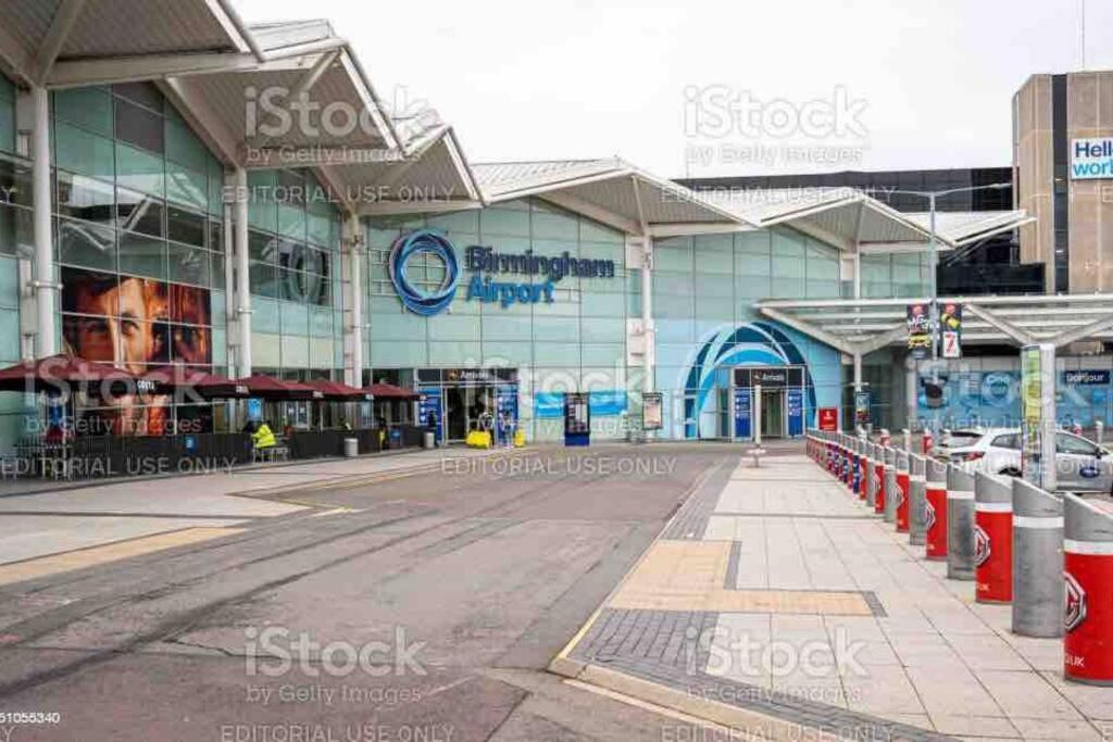 Entire Apartment / Nec / Resorts World / Birmingham Airport Sheldon  외부 사진